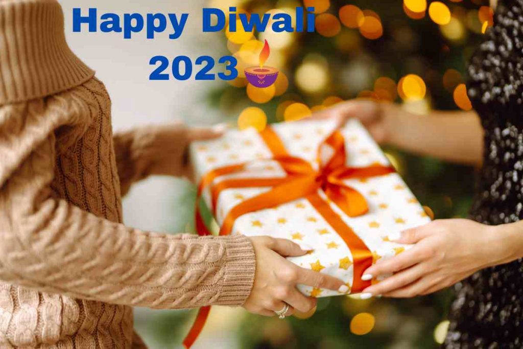 Exchange gifts and sweets with loved ones. (5)