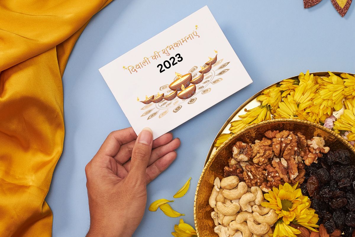 Write personalized messages for your Diwali cards.